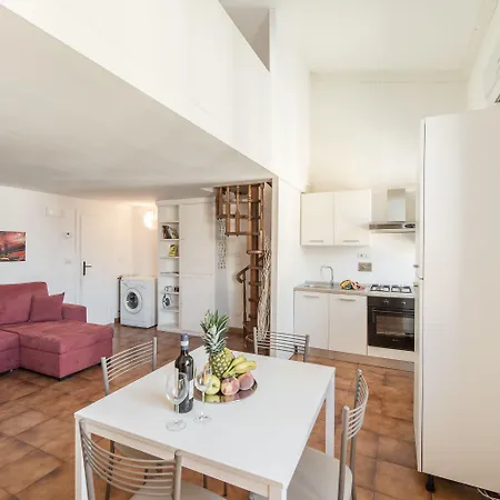 San Frediano 17 Apartment *